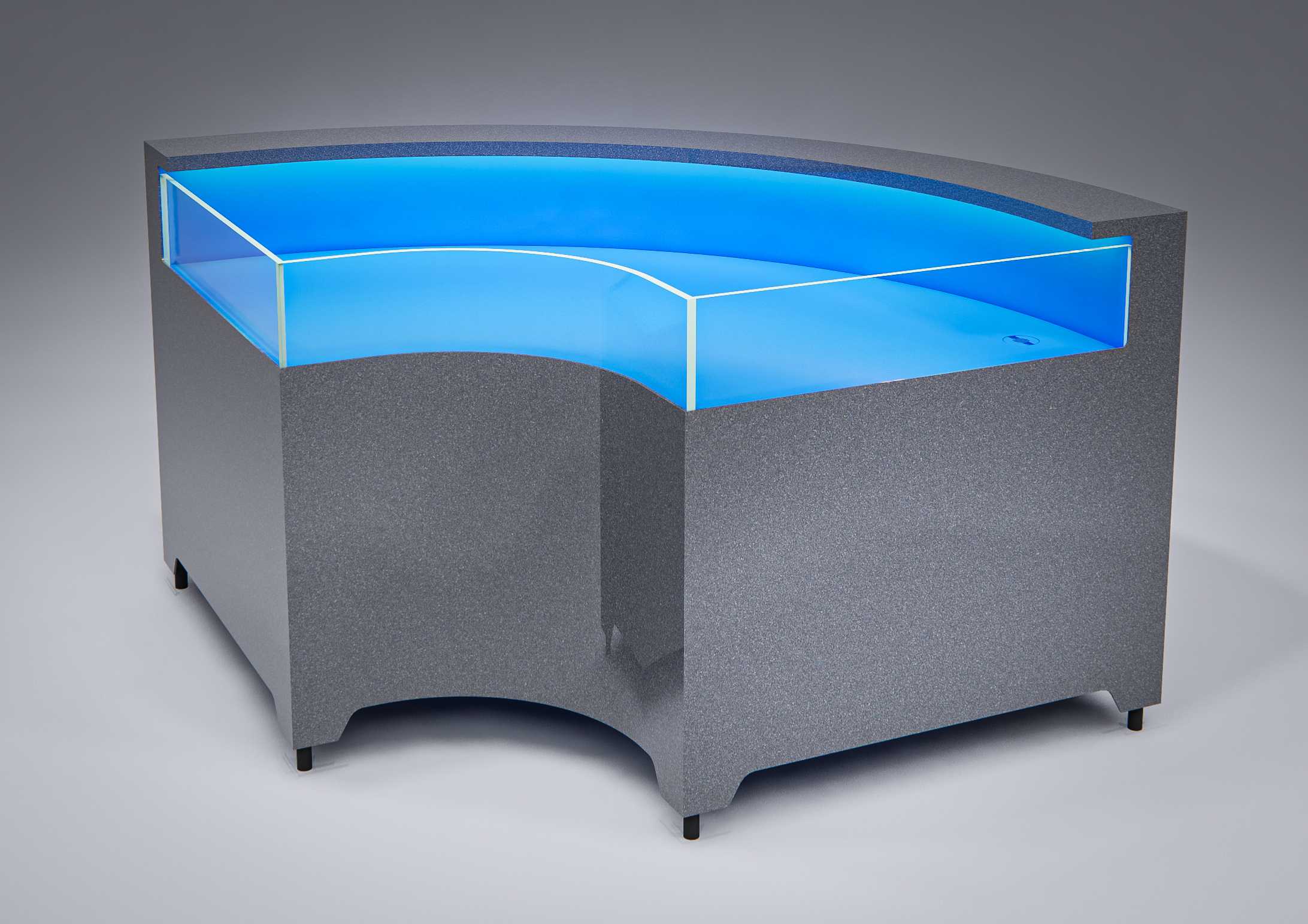 Inner corner chilled table